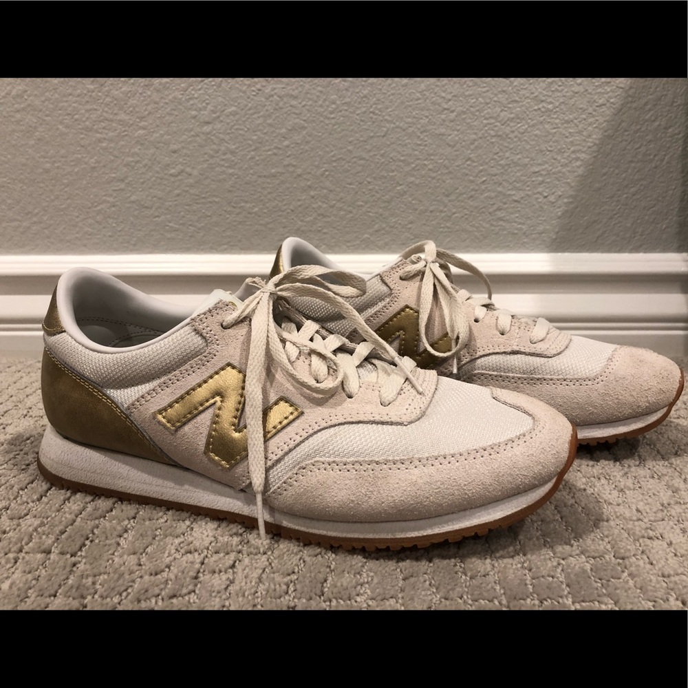 New Balance: Gold and White Classics